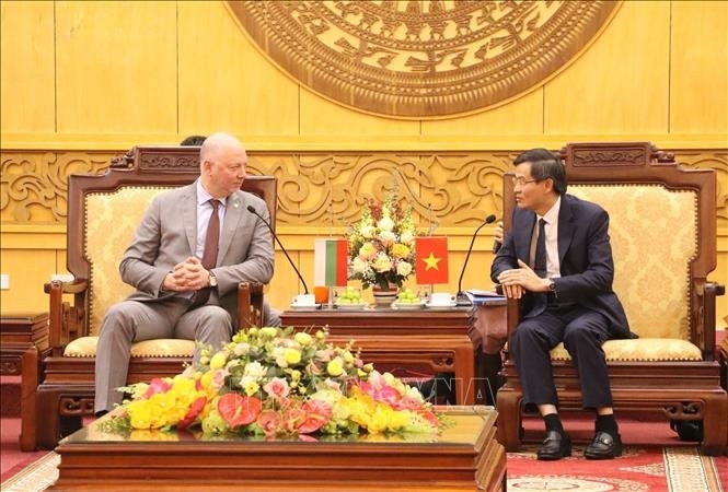 Bulgarian National Assembly leader visits Ninh Binh province